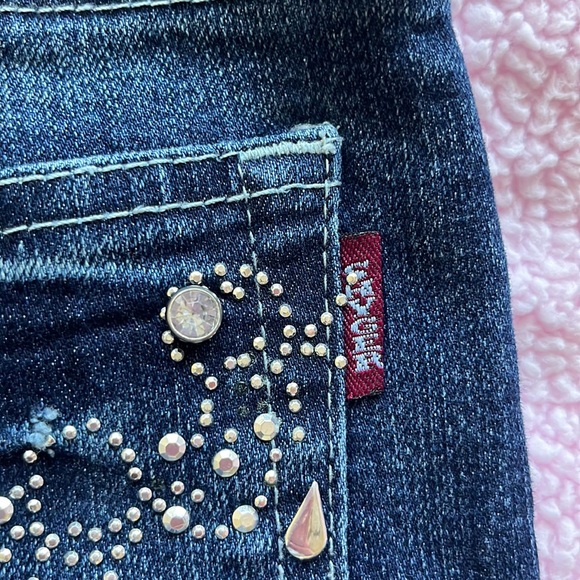 Dark wash jeans with embellished pockets - Picture 6 of 10